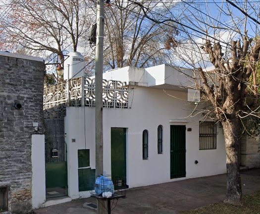 PH Económico a Reciclar con Patio y Terraza – José León Suárez
