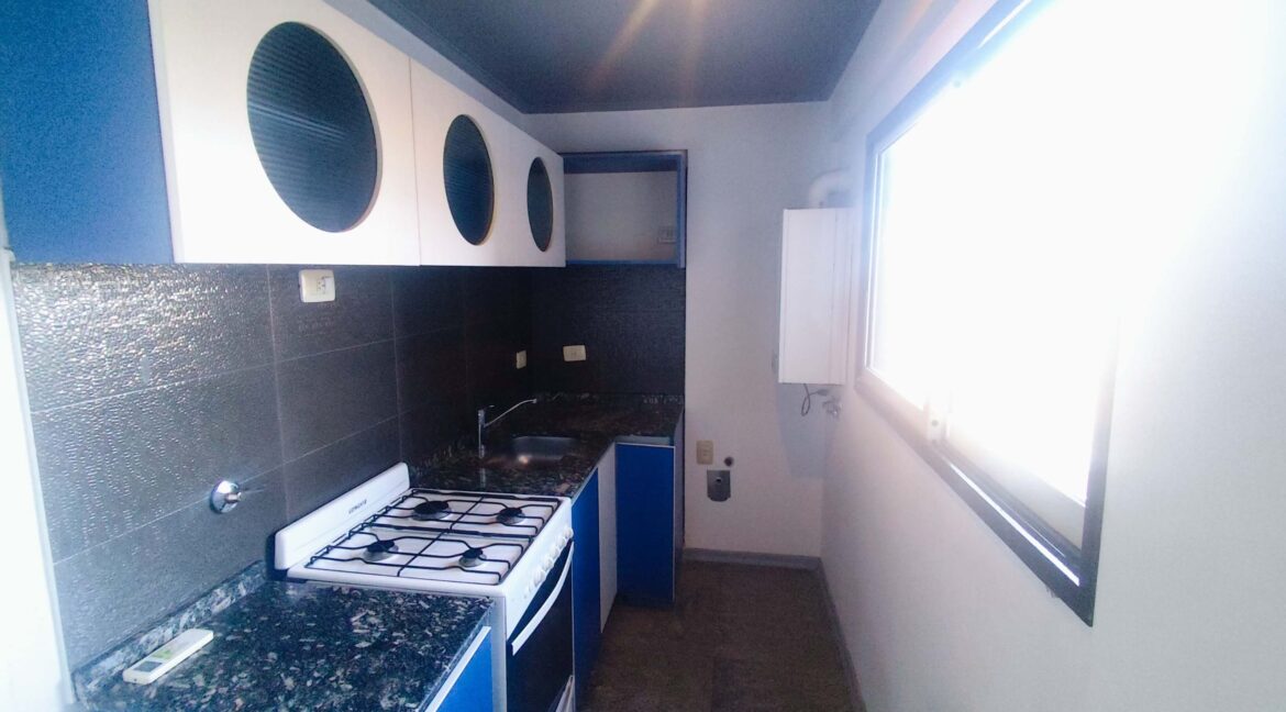 BenitoLynch_2665_08a