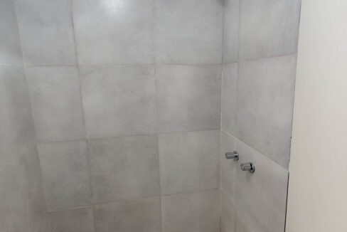 Paiva_1583_101b_Vert_05b